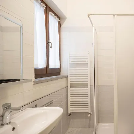 Apartament Centro Sant'ambrogio Flat