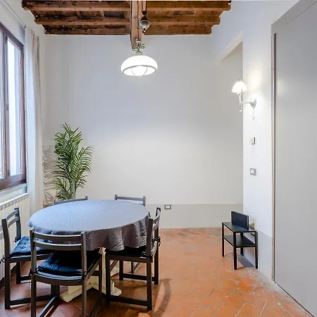 아파트 Centro Sant'ambrogio Flat *