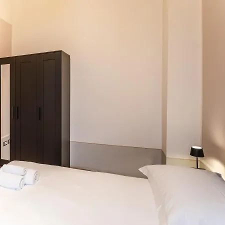 Appartement Centro Sant'ambrogio Flat *